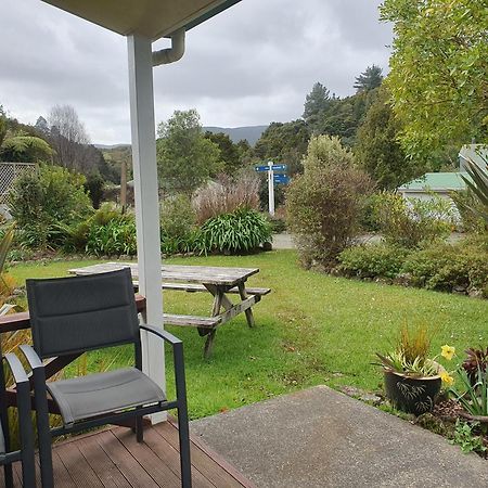 Kauri Coast Top 10 Holiday Park Kaihu Экстерьер фото